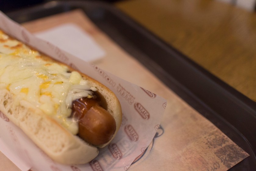 Steff Houlberg Hotdog 스테프 핫도그-Cheese on Bulgogi