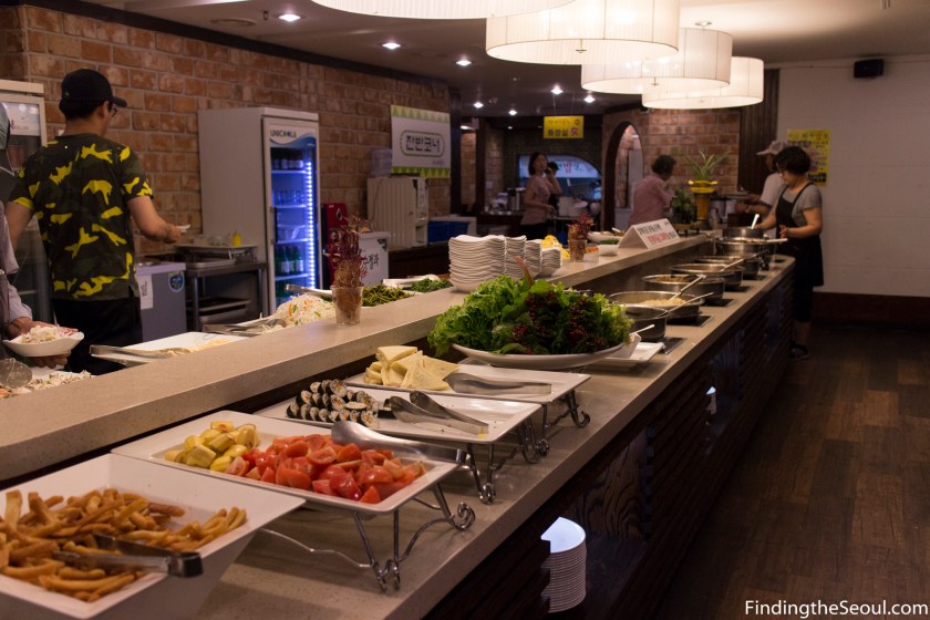 자연밥상 Natural Food Buffet section