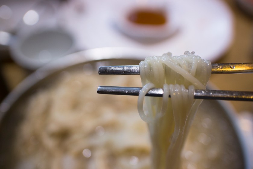 Misari Milbit chogyeguksu 미사리 밀빛 초계국수 Close Up