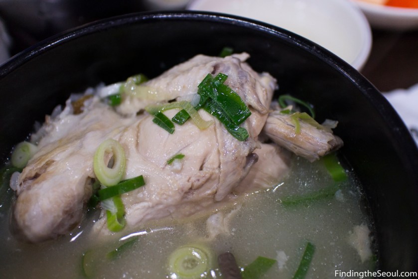 궁 삼계탕 Goong Samgyetang Whole Chicken