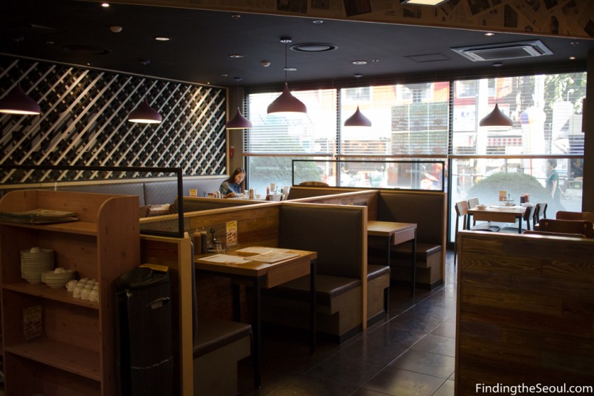 N Thai 엔타이 Interior