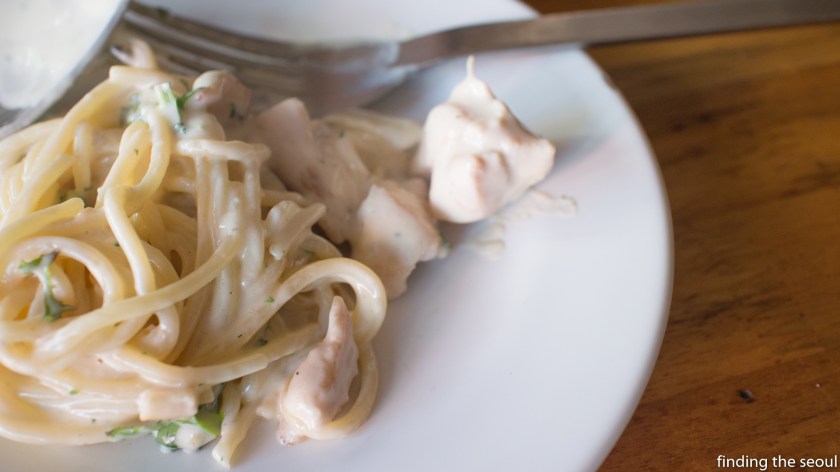 Kitchen's Star 키친's 별 Cream Chicken Pasta Closeup